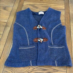 Vintage “look away”Navy Wool Vest with Toggle Closures size Sm